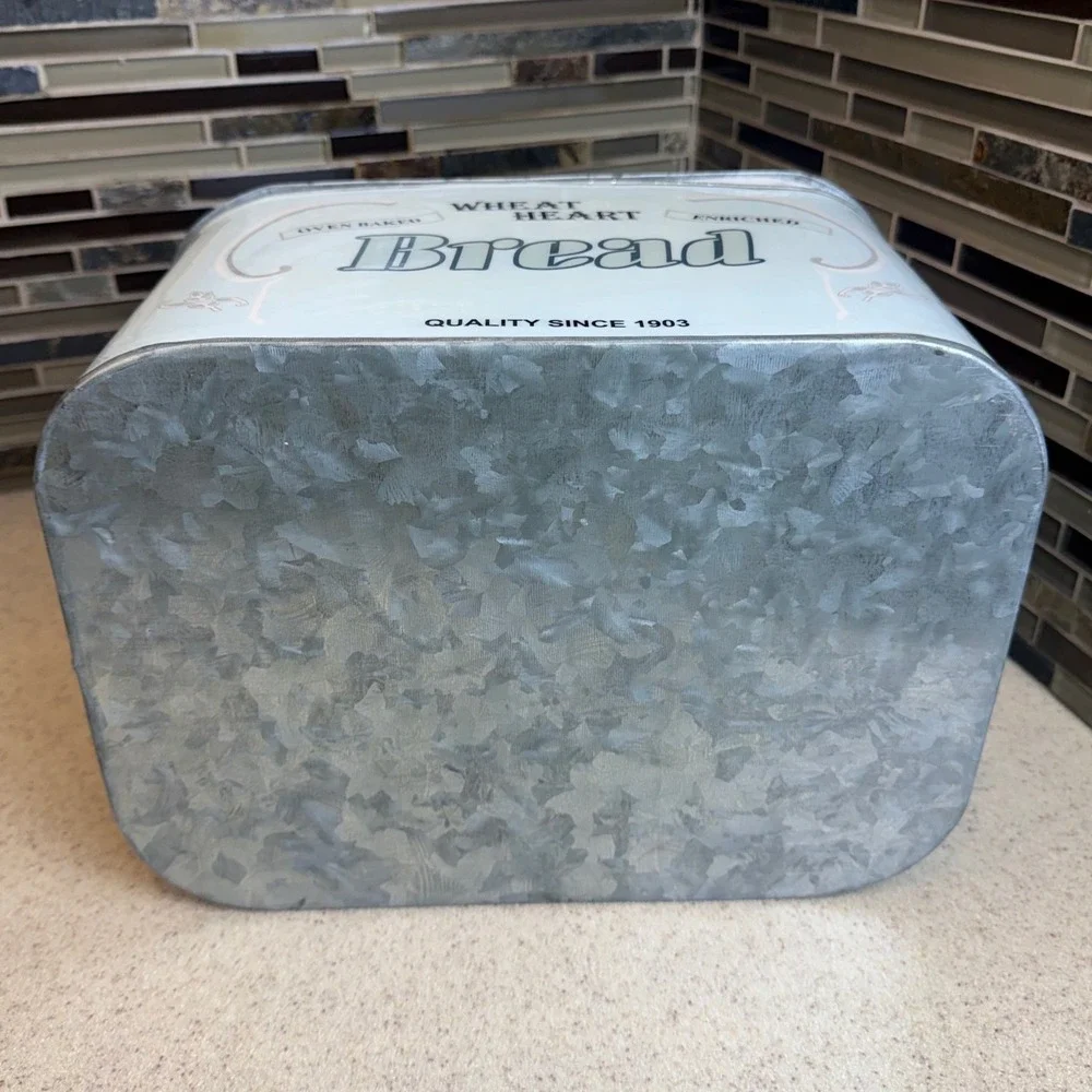 Vintage Galvanized Metal Bread Box Wheat Heart Bread Farmhouse Rustic Decor